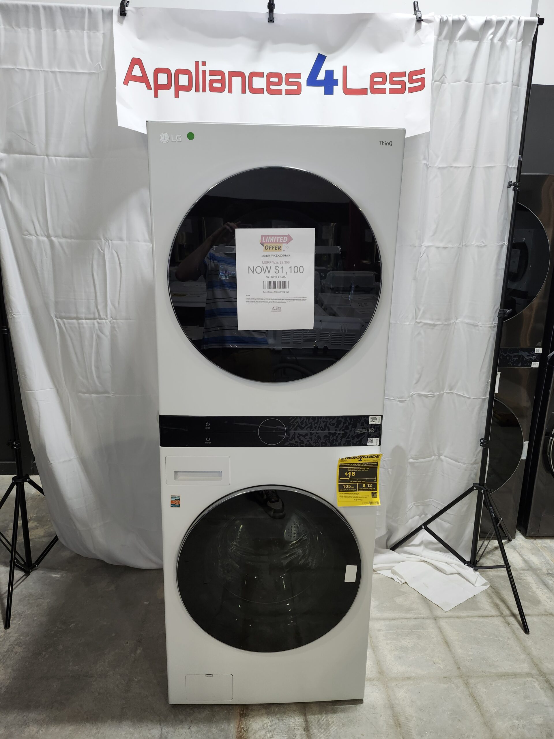 WKEX200HWA-01 Single Unit Front Load LG WashTower™ with Center Control™ 4.5 cu. ft. Washer and 7.4 cu. ft. Electric Dryer - Image 1